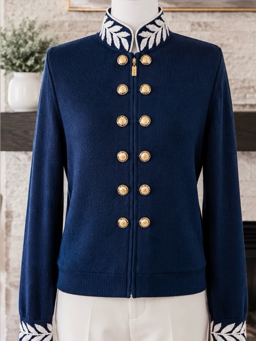 St. John Marie Gray Santana Knit Jacket Navy Embroidered Collar Gold Buttons S